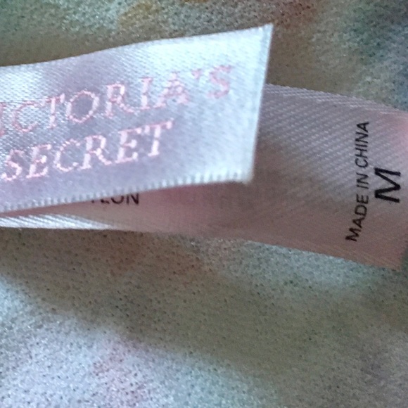 *SOLD* VICTORIAS SECRET BIKINI TOP SIZE MEDIUM - Picture 6 of 8